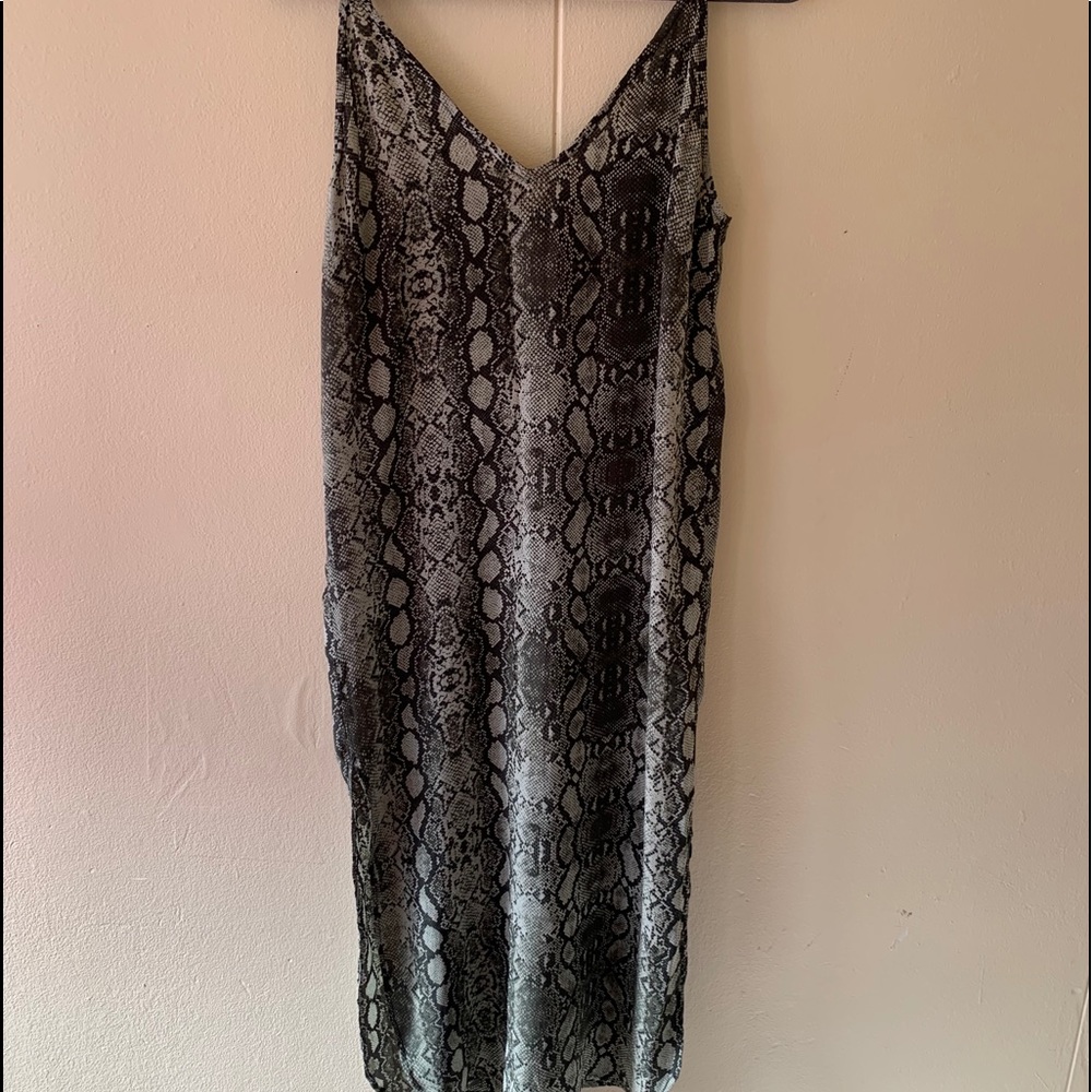 ❗️SOLD❗️Acacia Sage Python Lewis Dress